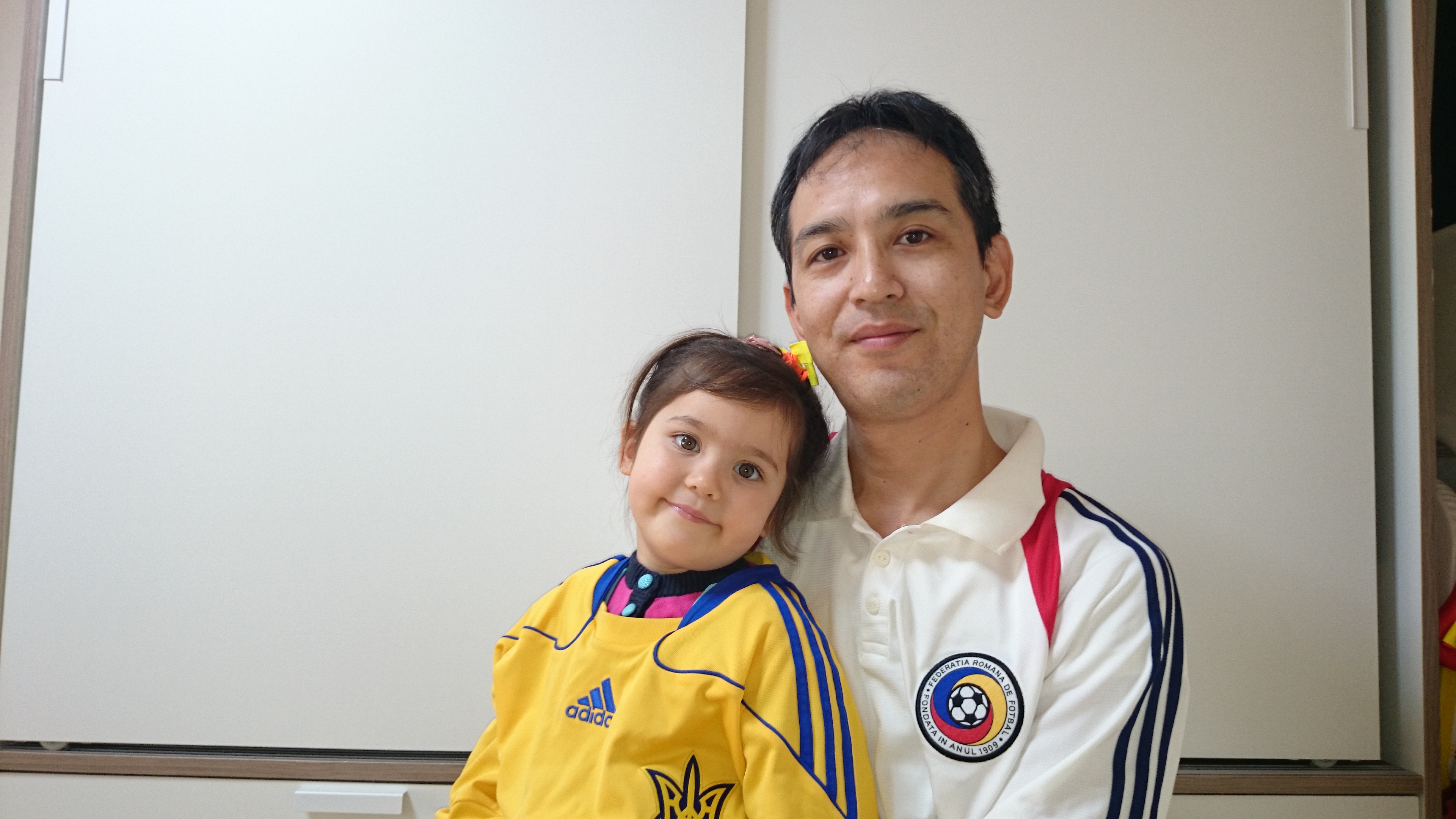 Conheça Hidehiro Koishihara, o japonês fanático pelo futebol romeno e pelo  Steaua – O Craiovano